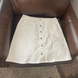 Brand new- target button skirt
